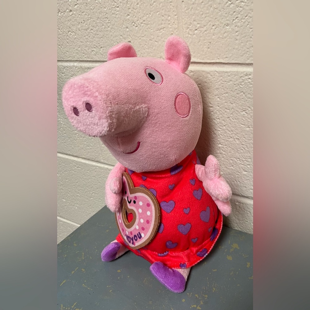 Peppa Pig Valentine 15" Plush I♥️YOU Stuffed Animal by Hasbro. Great condition!
